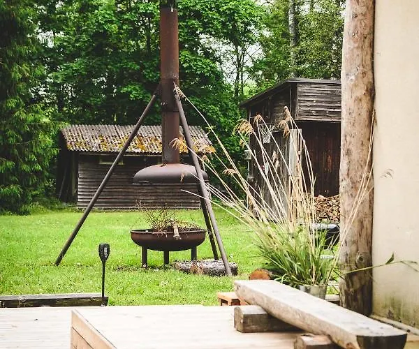 Veldemani Puhkemaja شاليه Vaibla